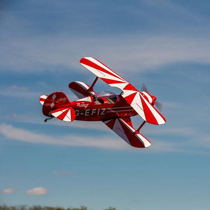 Biplane (Pitts S-2B)